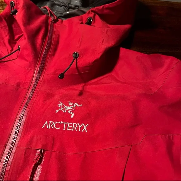 Arc’teryx Alpha SV Men’s Small